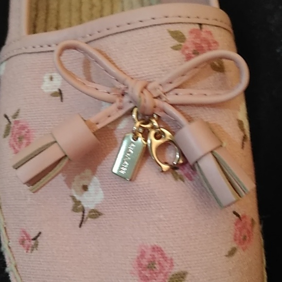 Coach shoes, size 7 - Picture 4 of 6